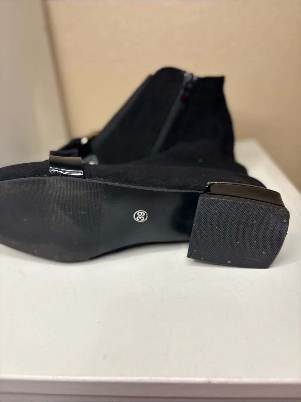 MAGZA Black Suede & Patent Leather Bow Block Heel Ankle Boots – Size 39 / 8.5